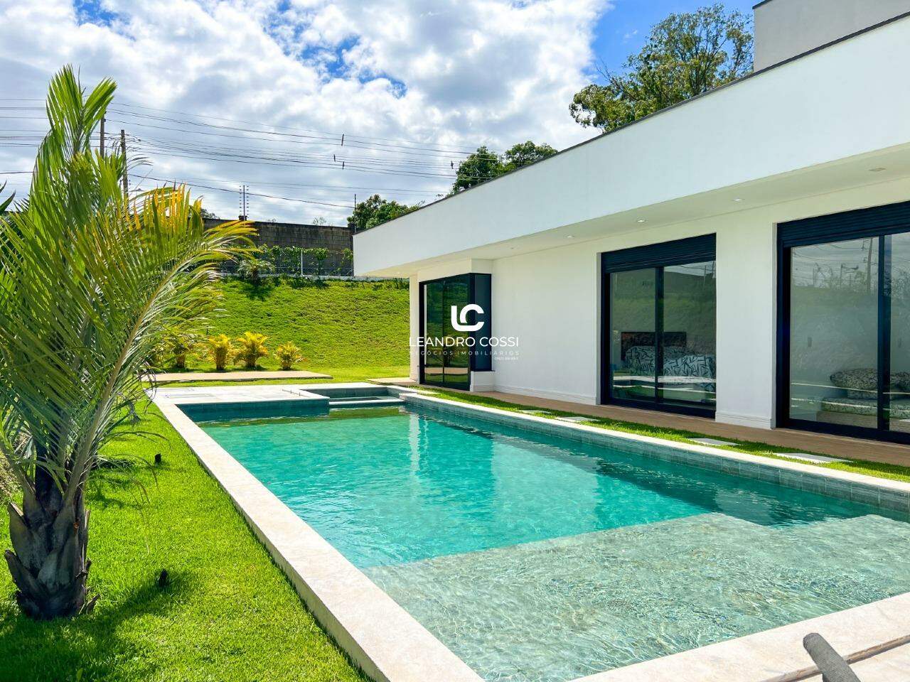 Casa de condomínio à venda no Condomínio Fazenda Kurumin: 