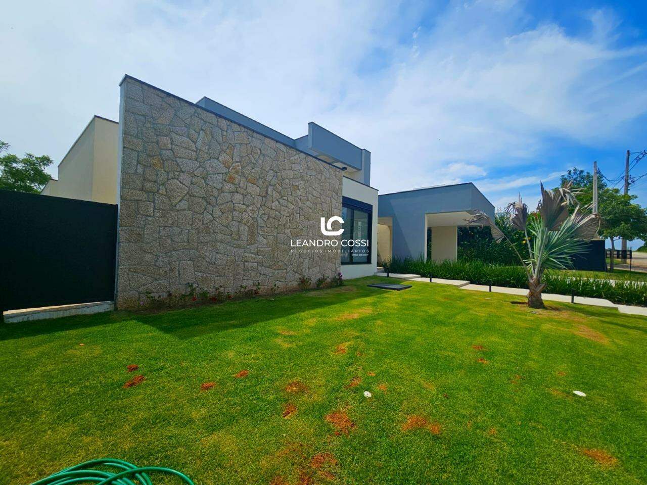 Casa de condomínio à venda no Condomínio Fazenda Kurumin: