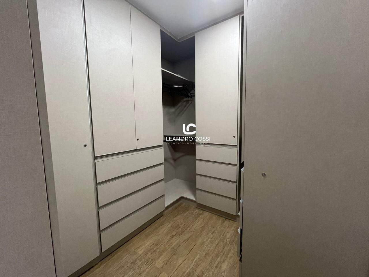 Casa de condomínio à venda no Condomínio Fazenda Kurumin: 