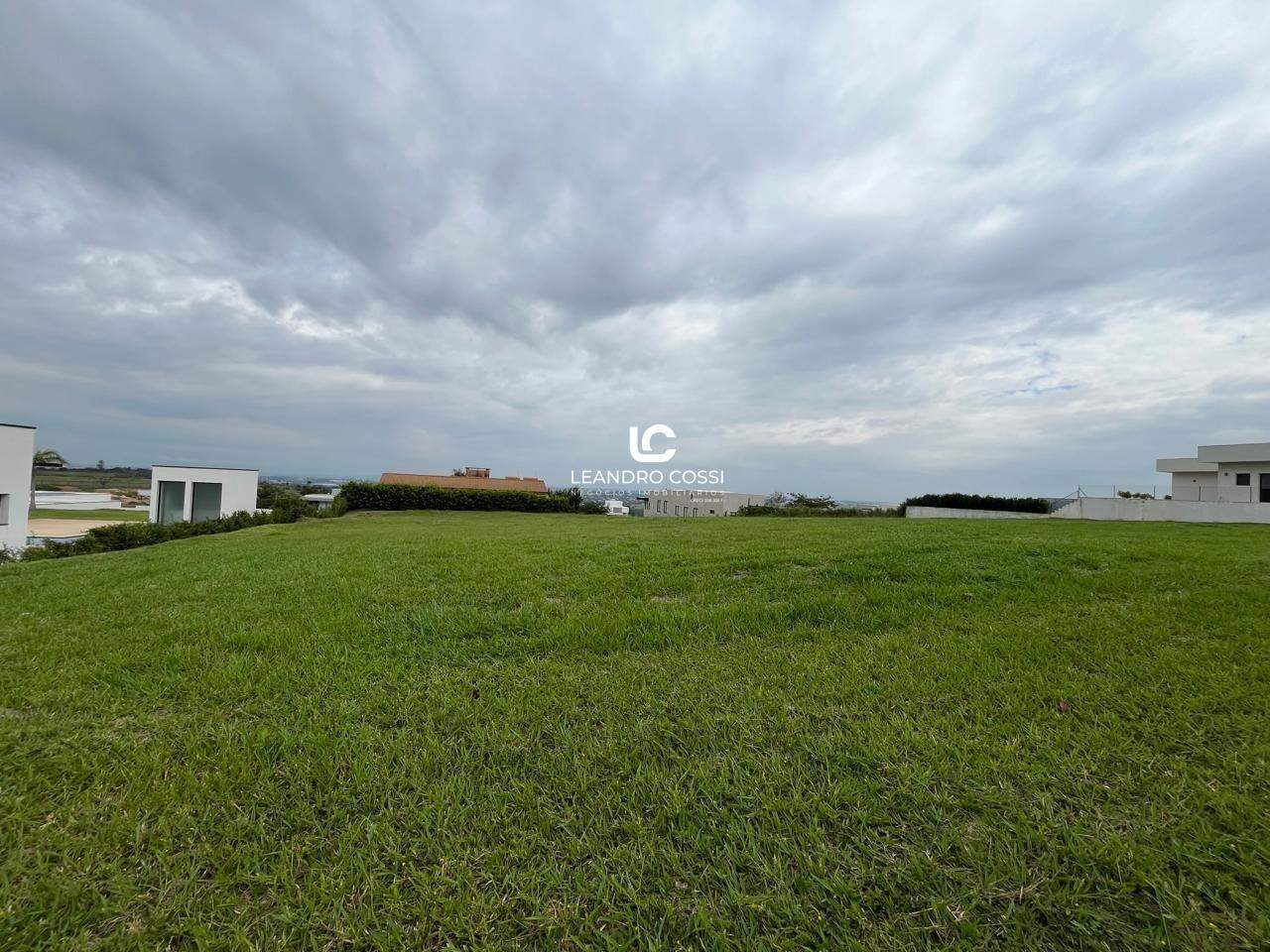 Casa de condomínio à venda no Condomínio Fazenda Kurumin: 
