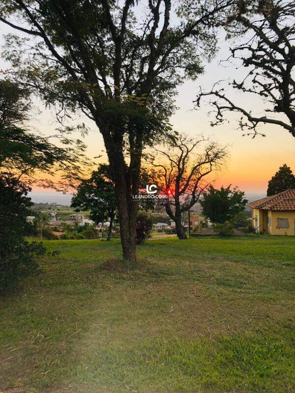 Terreno de Condomínio à venda no Condomínio Fazenda Kurumin: 