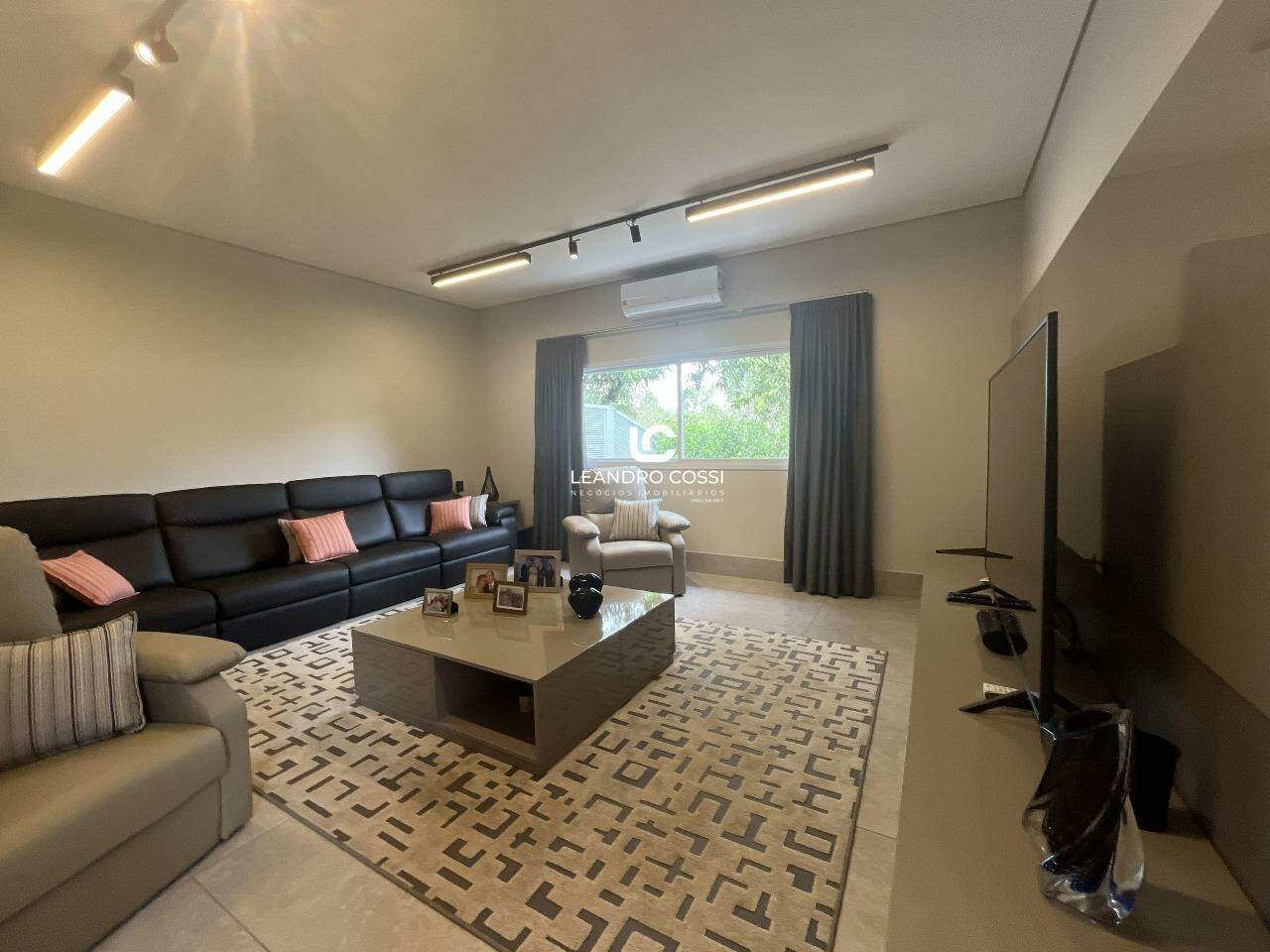 Casa de condomínio à venda no Condomínio City Castelo: 