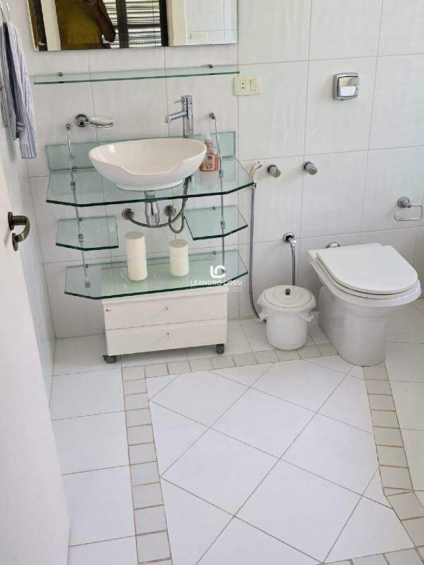 Casa de condomínio à venda no Condomínio City Castelo: 