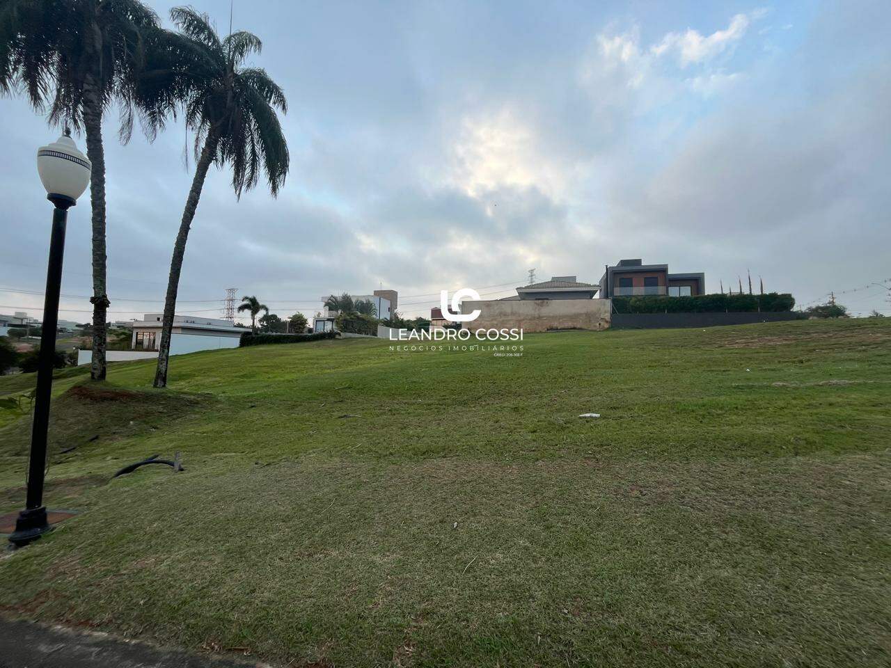 Terreno de Condomínio à venda no Condomínio Villas do Golfe: 