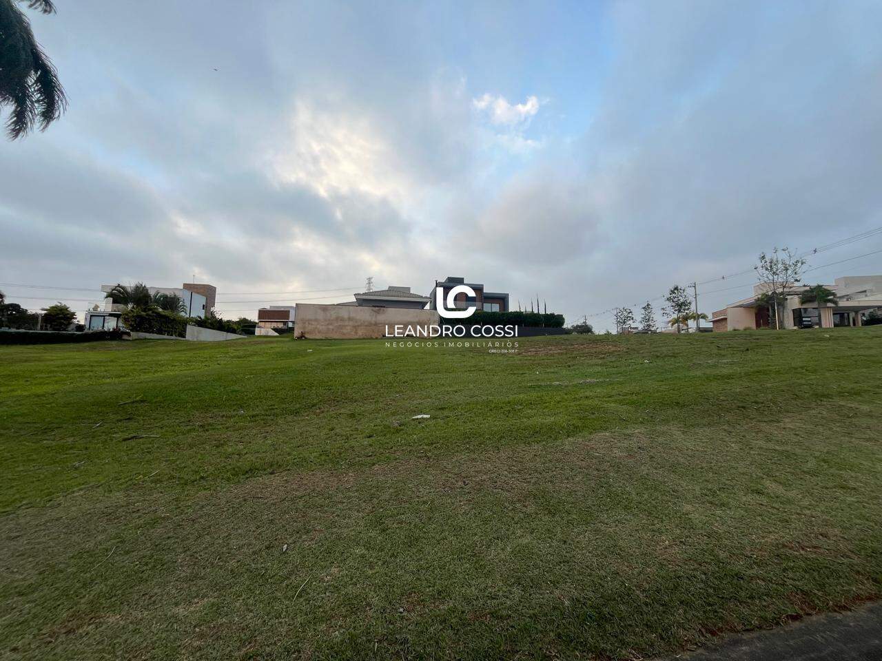 Terreno de Condomínio à venda no Condomínio Villas do Golfe: 