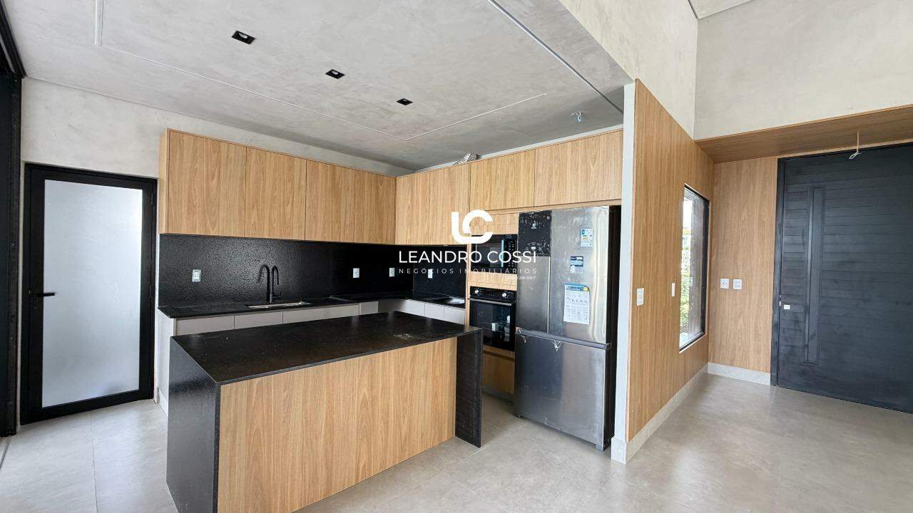 Casa de condomínio à venda no Residencial Parque Campos de Santo Antônio II: