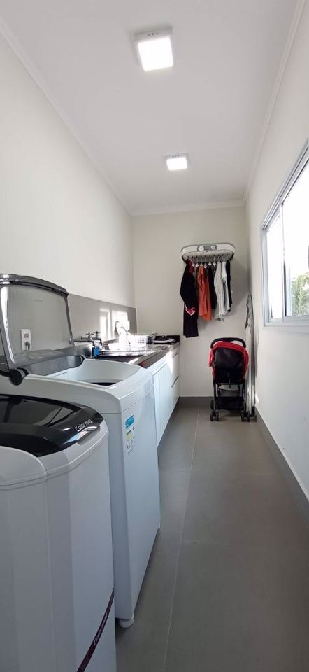 Casa de condomínio à venda no Condomínio Village Moutonnée: