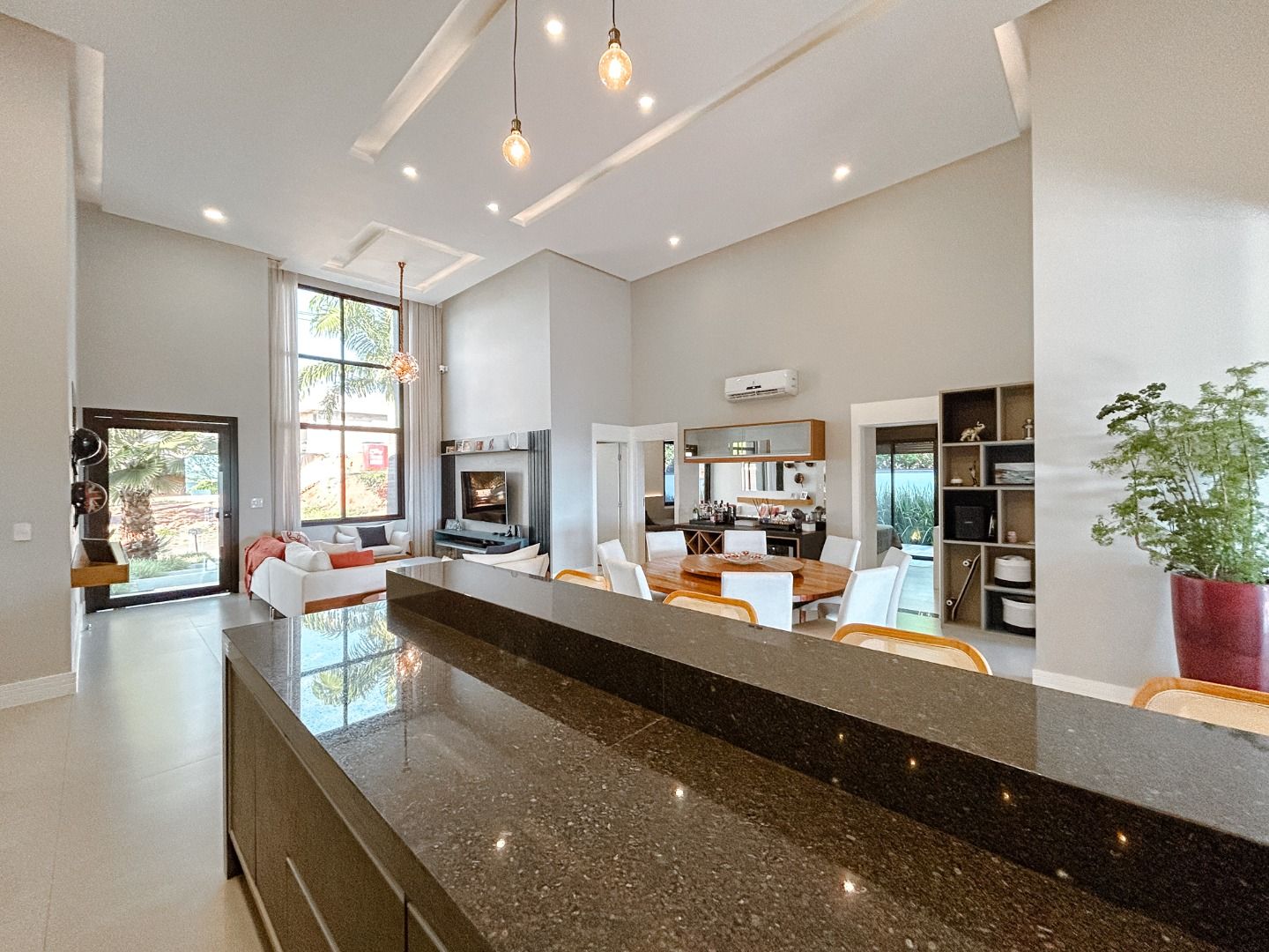 Casa de condomínio à venda no Condomínio Terras de Mont Serrat: