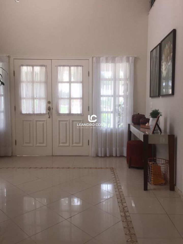 Casa de condomínio à venda no Condomínio Jardim Theodora: