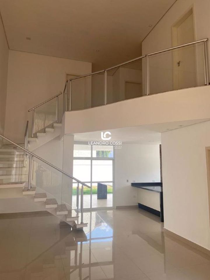 Casa de condomínio à venda no Condomínio Parque do Varvito: