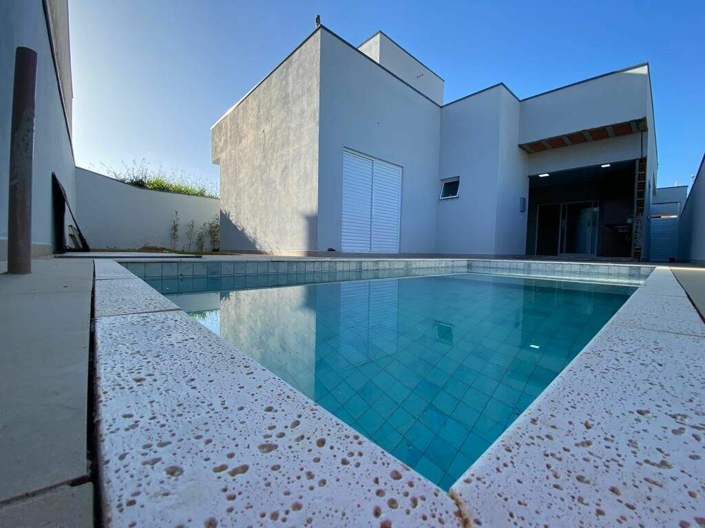 Casa à Venda no Condomínio Lagos D'icaraí, Salto/Sp