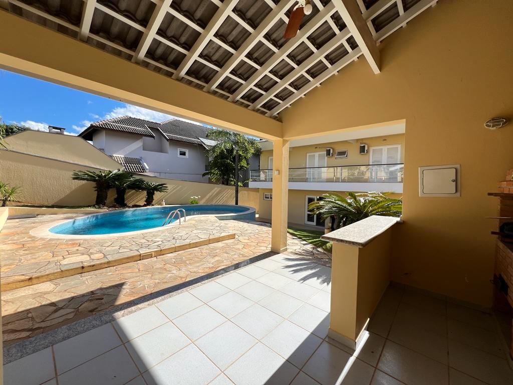 Casa de condomínio à venda no Condomínio Jardim Theodora: