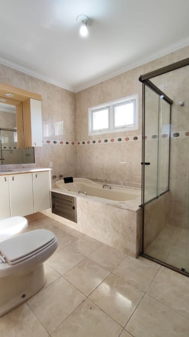 Casa de condomínio à venda no Condomínio Jardim Theodora: