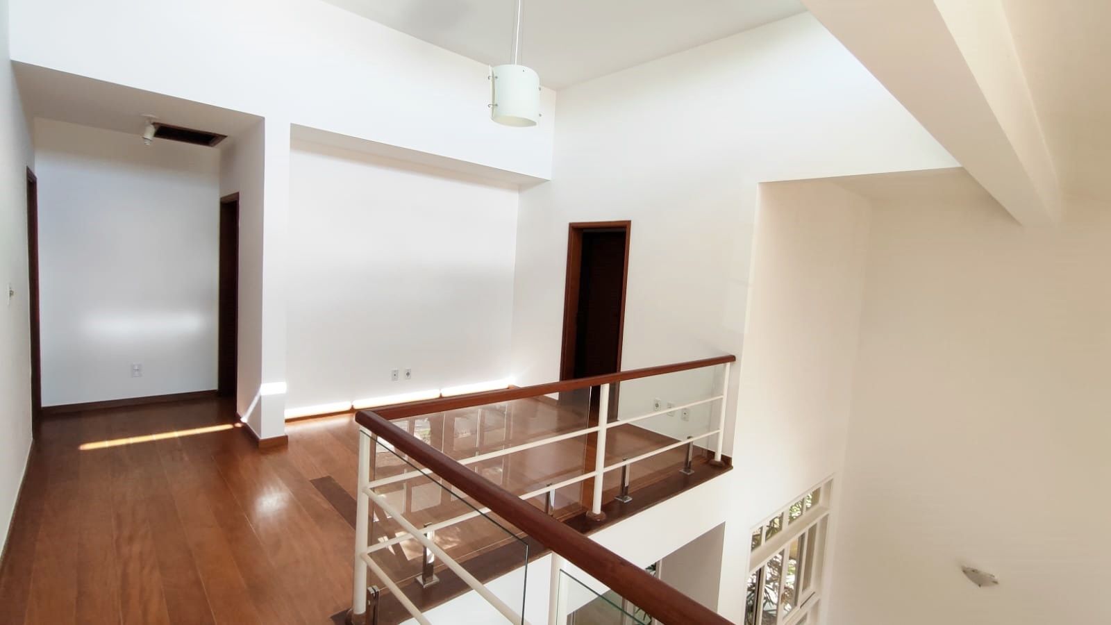 Casa de condomínio à venda no Condomínio Jardim Theodora: