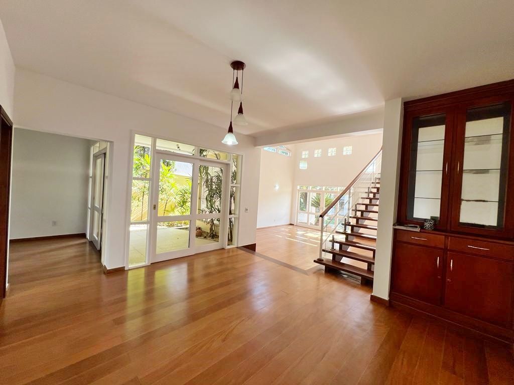 Casa de condomínio à venda no Condomínio Jardim Theodora: