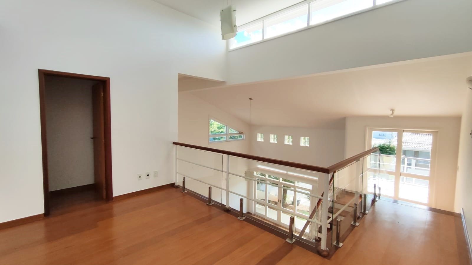 Casa de condomínio à venda no Condomínio Jardim Theodora: