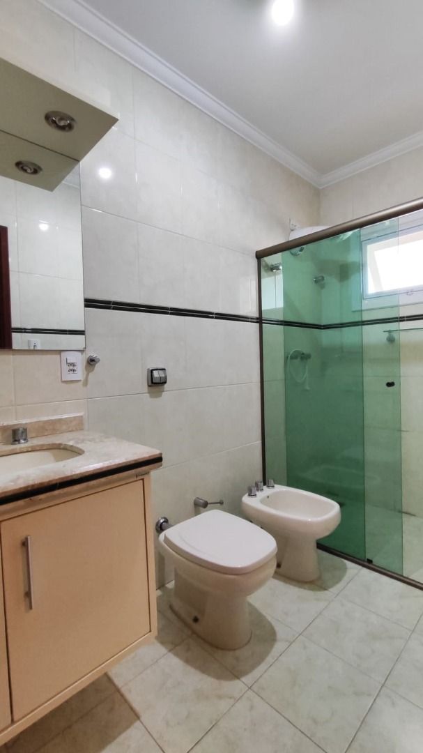 Casa de condomínio à venda no Condomínio Jardim Theodora: