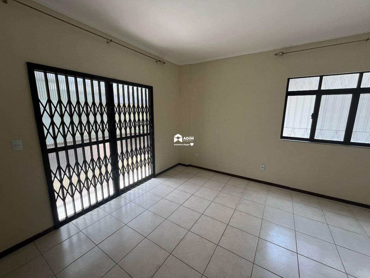 [Edificio] Apartamento para aluguel Condomínio Zahnartz: 