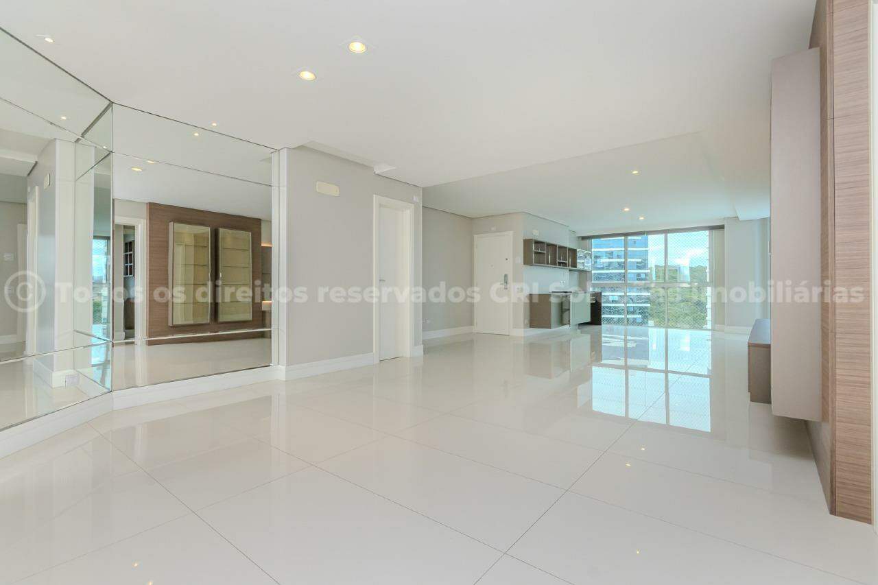 Apartamento no Brava Home Resort Itajaí com 4 suítes e 206m²