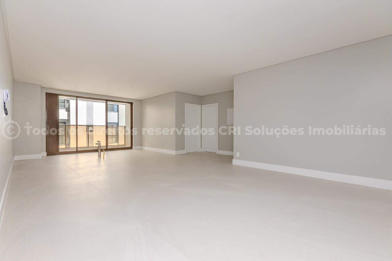 Apartamento no Edifício Ocean Wind com 03 suítes na Praia Brava em Itajaí. 