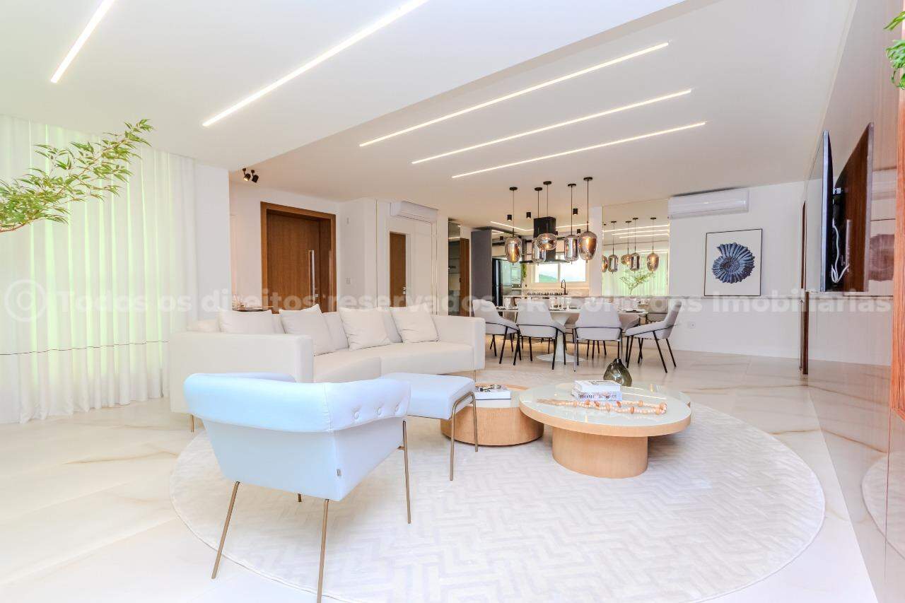 Apartamento Vista Mar com 04 Suítes á venda no Edifício Marina Beach Tower em Balneário Camboriú