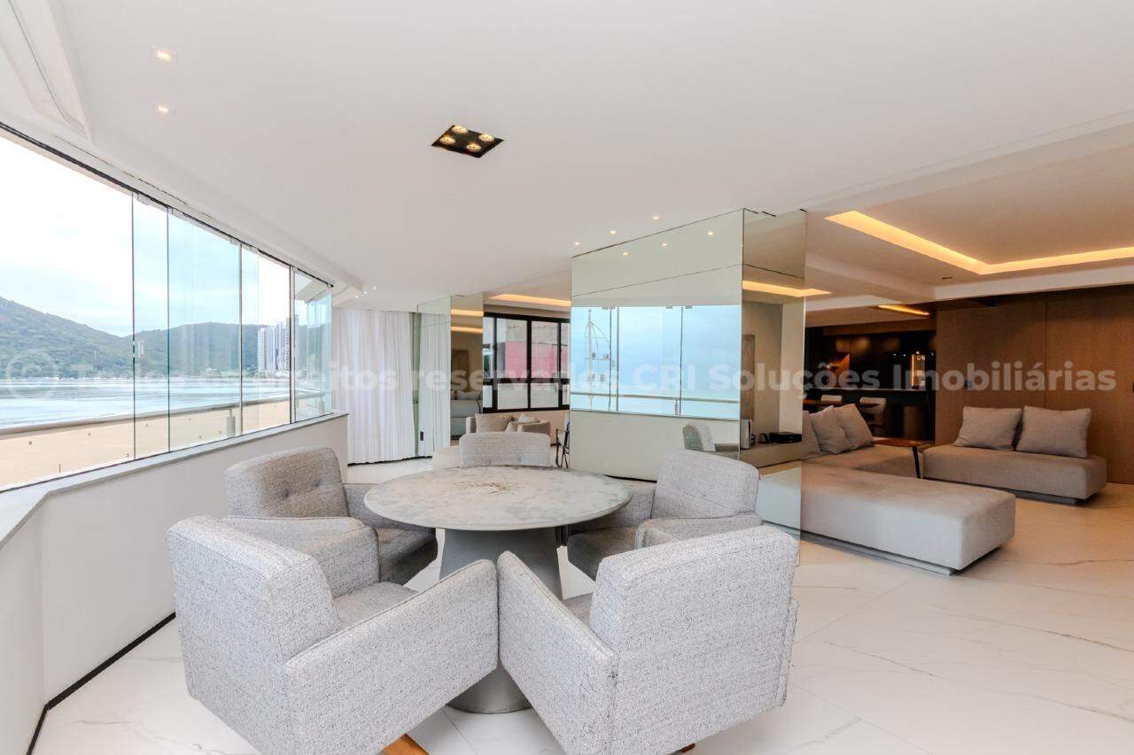 Apartamento Mobiliado Vista Mar com 03 Suítes em Balneário Camboriú no Edifício Ponta Porã