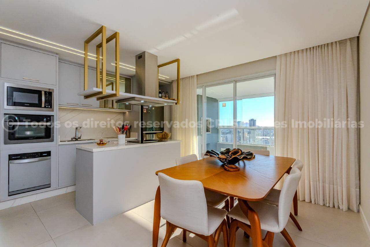 Apartamento a venda no Edifício Pienza com 03 Quartos sendo 02 Suítes na Praia Brava em Itajaí.
