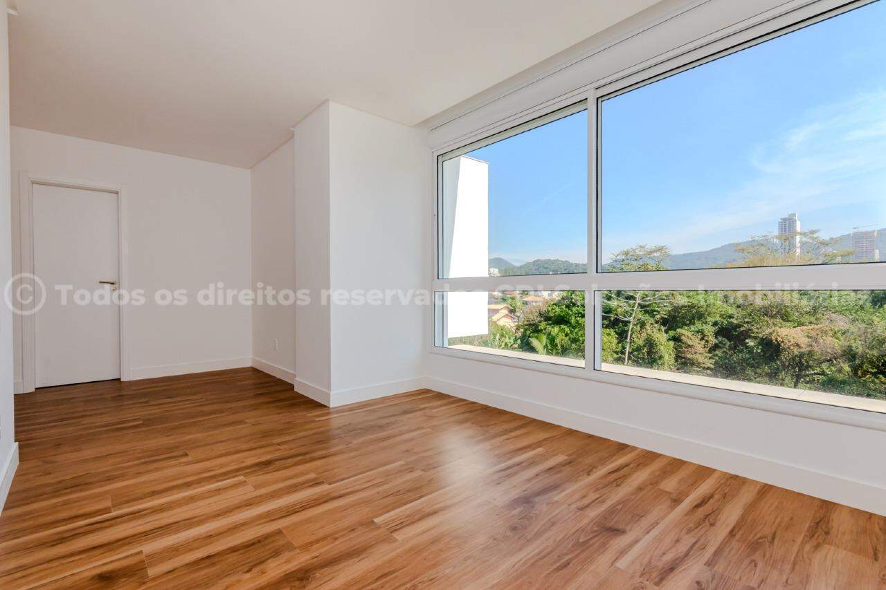 Apartamento a venda no Edifício Riva com 03 Suíte na Praia Brava em Itajaí.