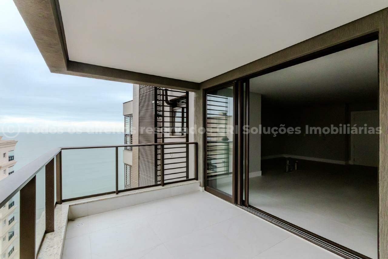 Apartamento com vista mar 3 suítes vazio a venda no Élevé Residence em Porto Belo
