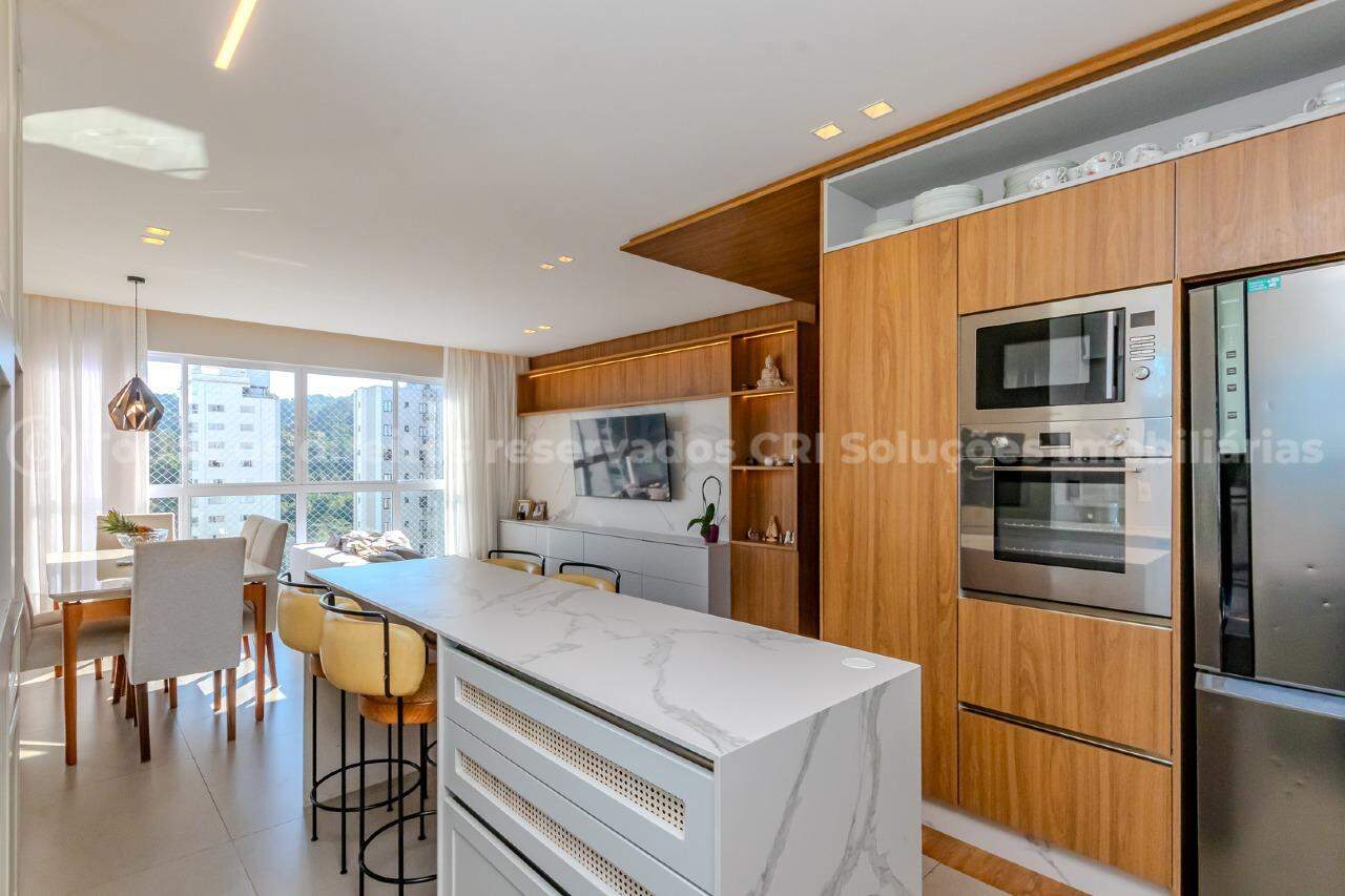 Apartamento à venda, 3 quartos, 3 suítes, 2 vagas, Pioneiros - Balneário Camboriú/SC
