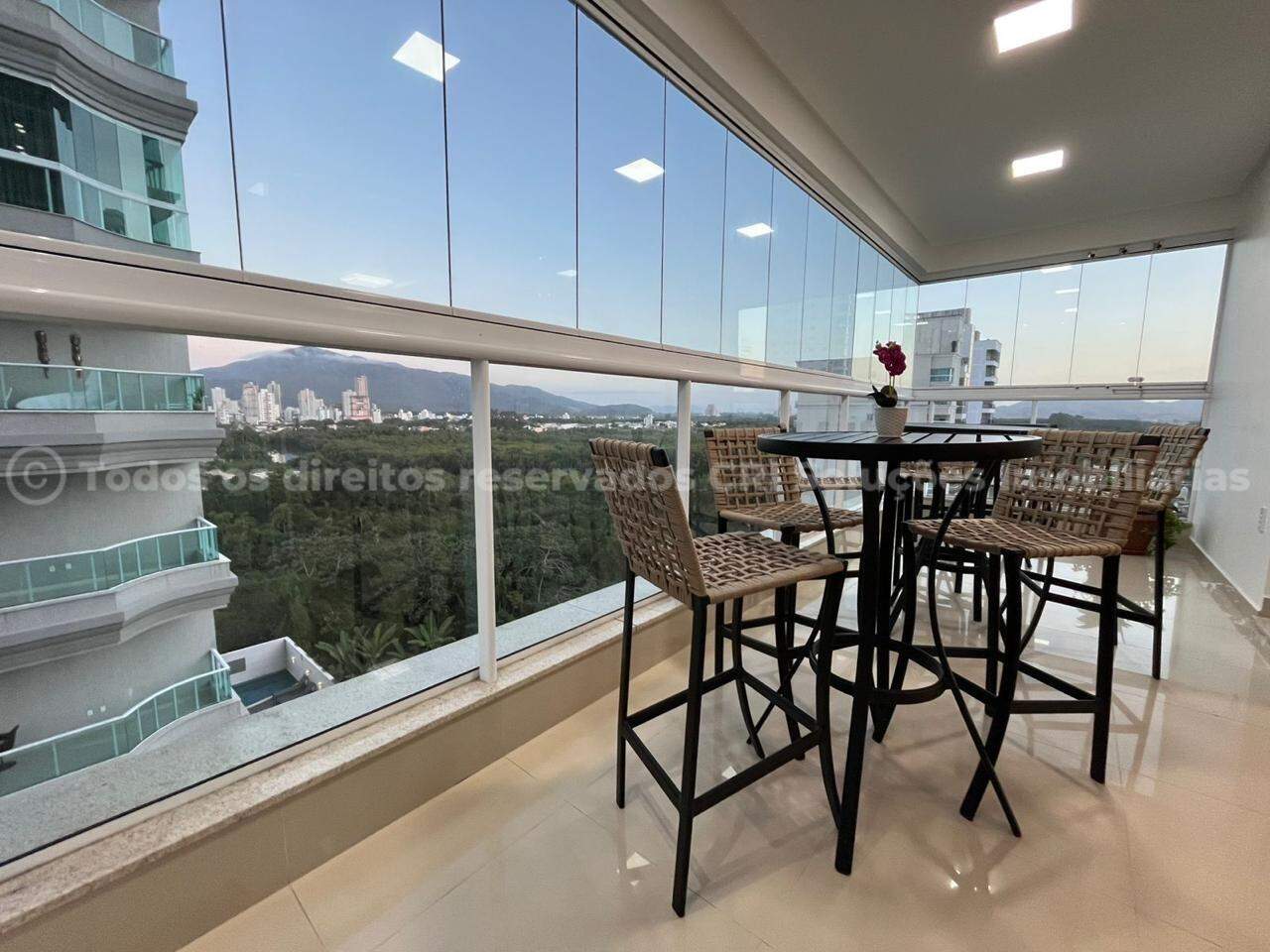 Apartamento Mobiliado com 4 Suítes e 145 m² – Residencial Costamare, Meia Praia, Itapema