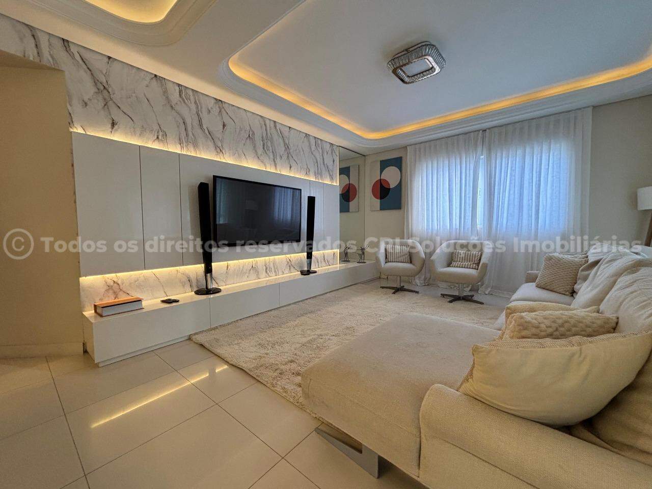 Cobertura Duplex Mobiliada com Vista Mar e 4 Suítes no edifício Cidade de Capri em Meia Praia – Itapema/SC