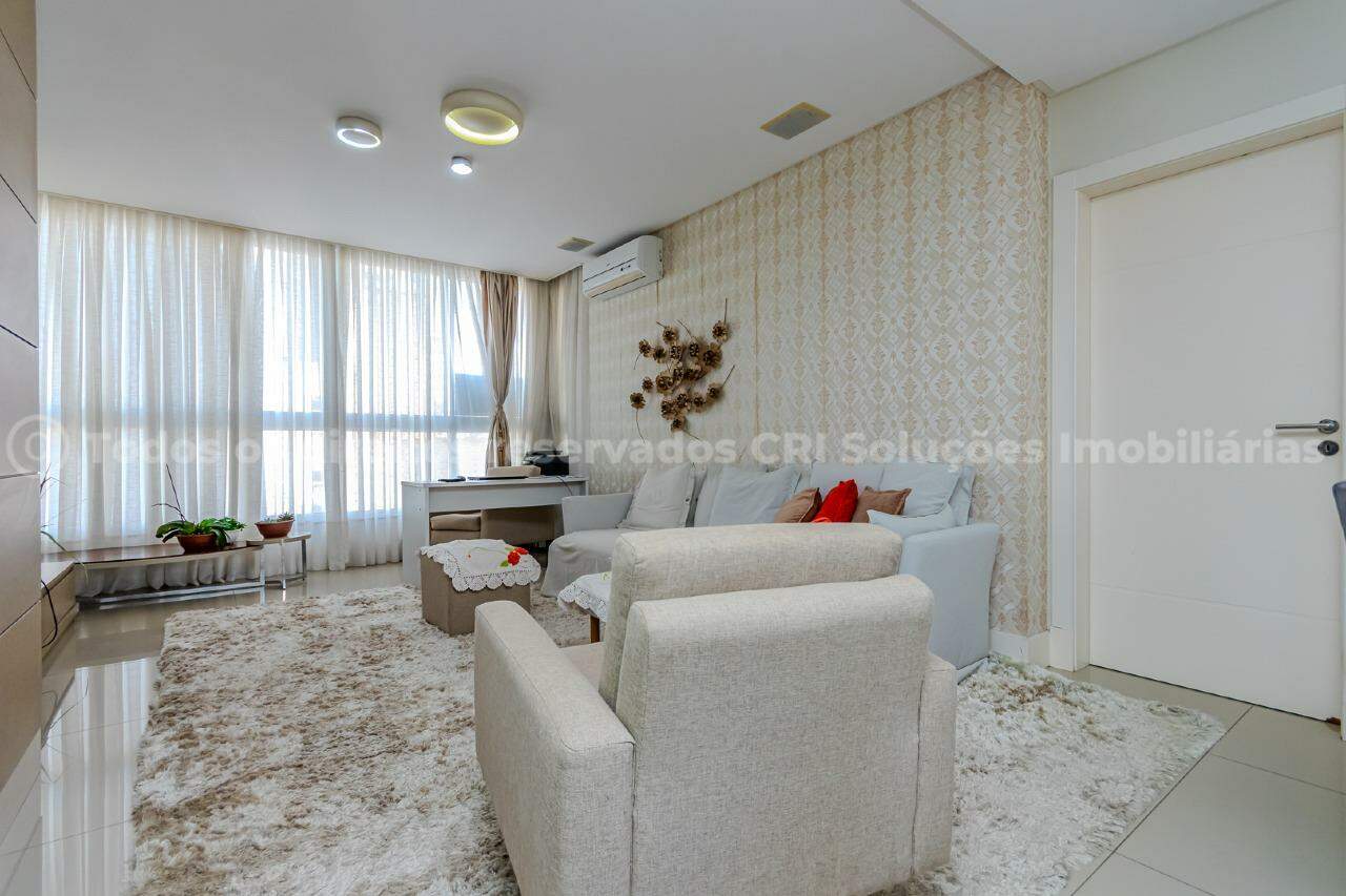 Apartamento à venda com 4 dormitórios sendo 2 suítes e 2 vagas de garagem no Sistina Tower Residence no centro de Balneário Camboriú