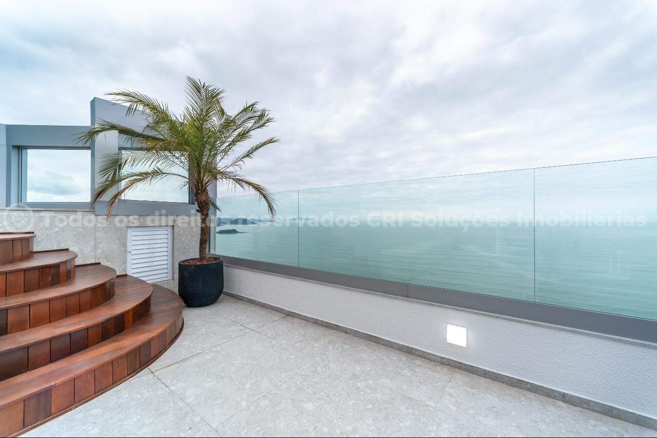 Apartamento à venda com 5 suítes e 4 vagas de garagem no Theiss Heim na Barra Sul de Balneário Camboriú