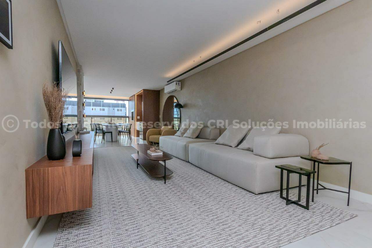 Apartamento no Surfers Paradise Residence 03 suítes em Itajaí