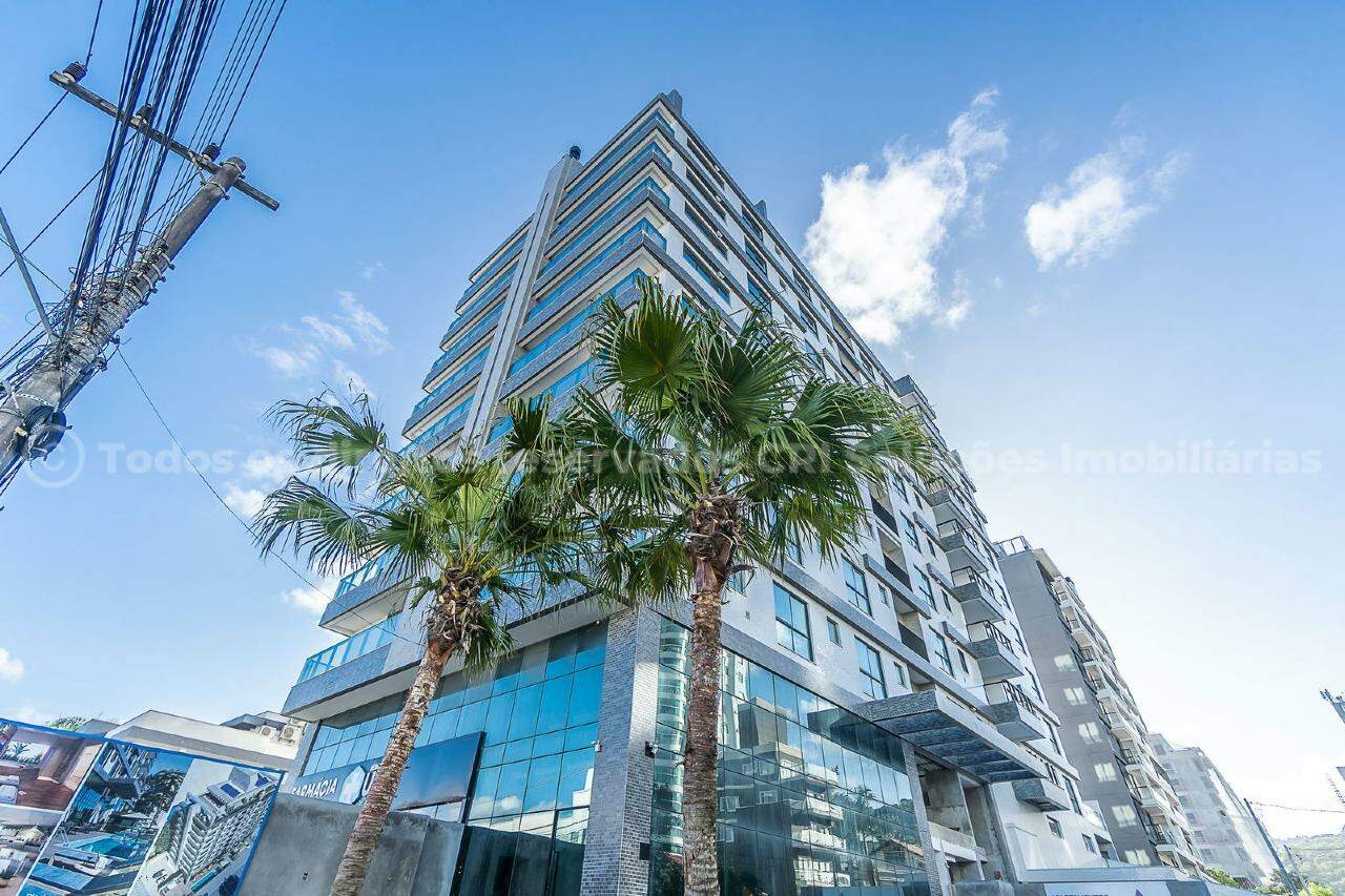 Apartamento no Surfers Paradise Residence 03 suítes em Itajaí