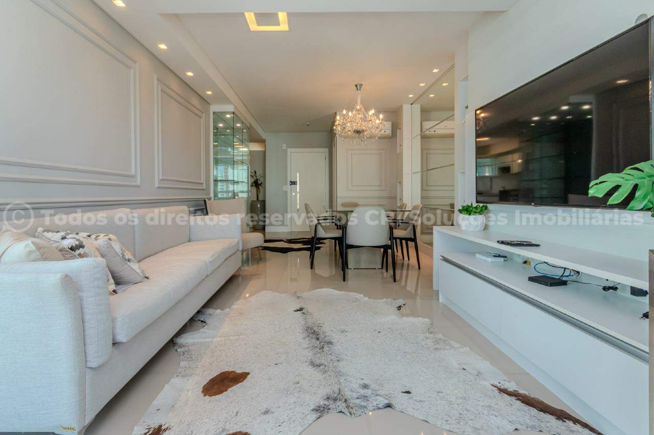 Apartamento a venda mobiliado no Império das Ondas em Balneario Camboriú