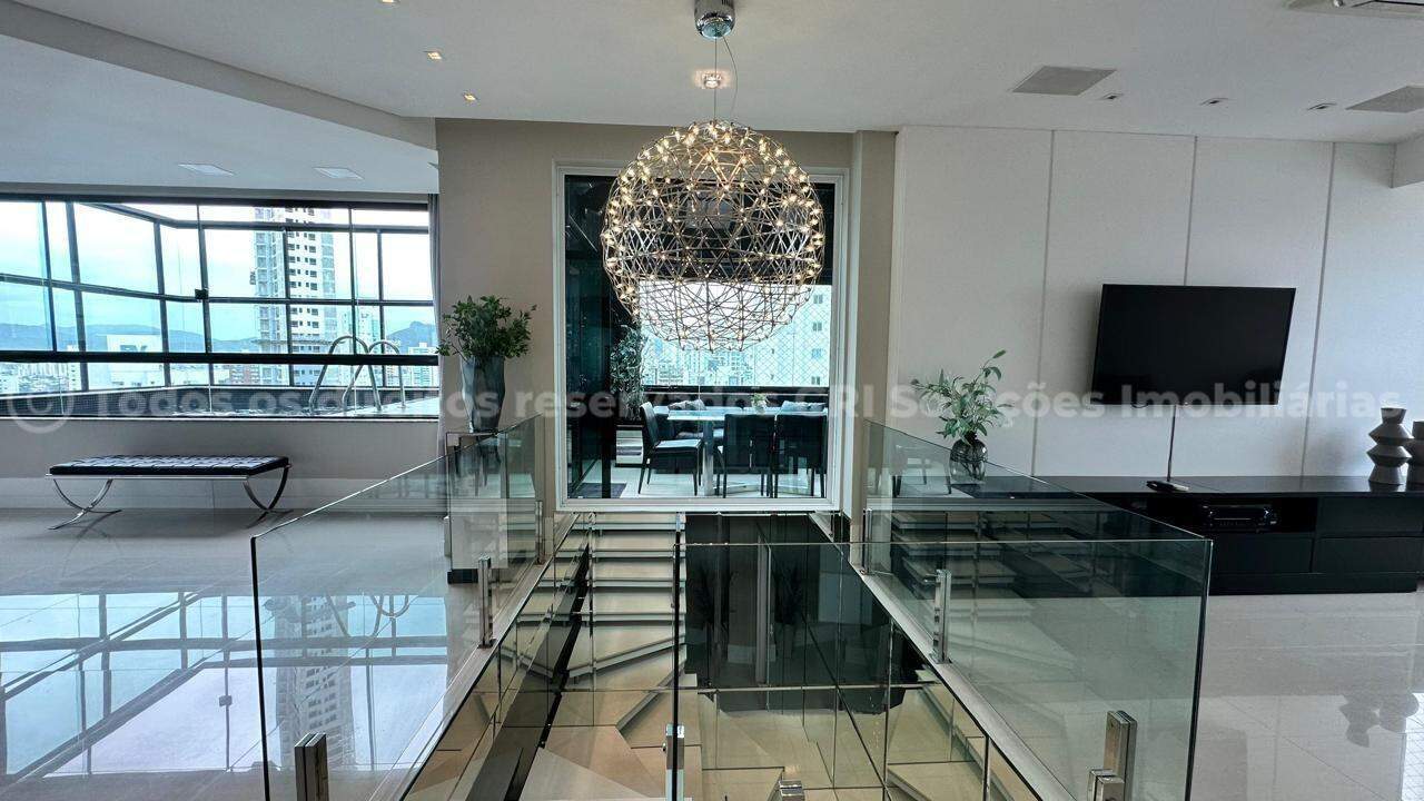 Apartamento de 04 Suítes no Edifício Grand Royale em Balneário Camboriú