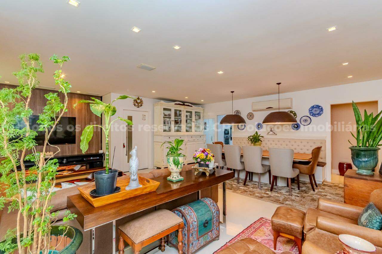 Apartamento Edificio Four Seasons com 04 Suites em Balneário Camboriu