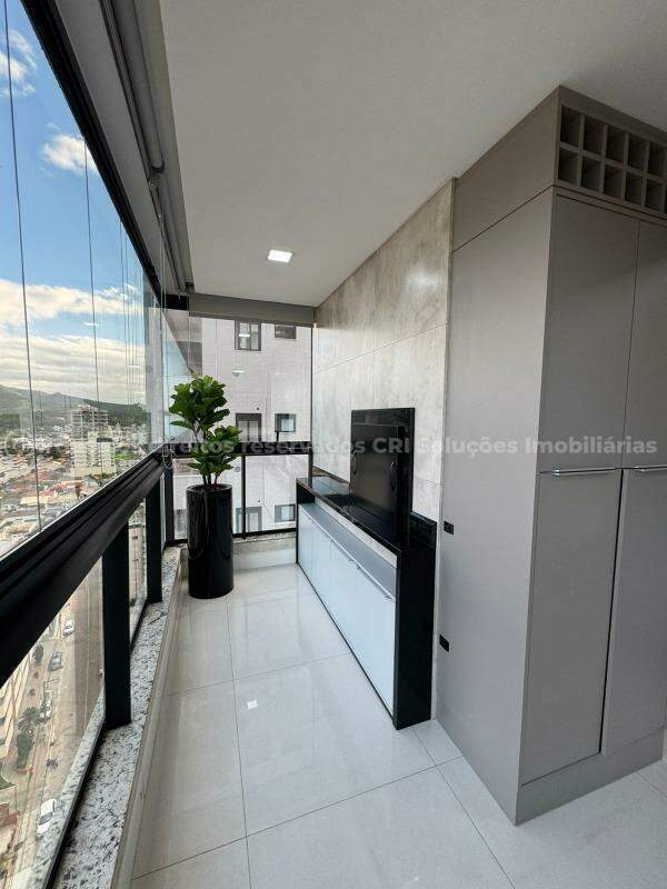 Cobertura a vendano Edificio Santorini com 03 Quartos sendo 03 Suites em Porto Belo Pereque