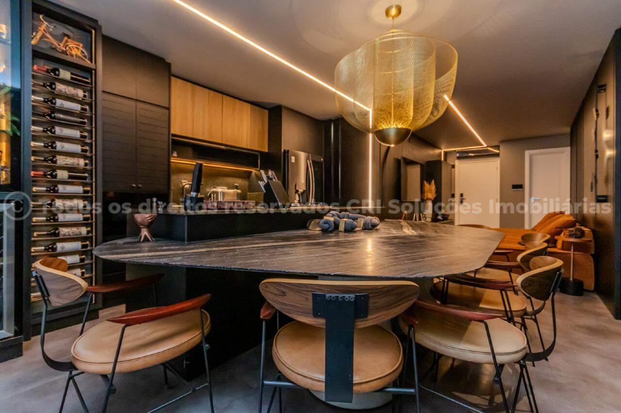 Apartamento com 03 Dormitórios á venda no Edifício Sun Coast no bairro Fazenda em Itajaí