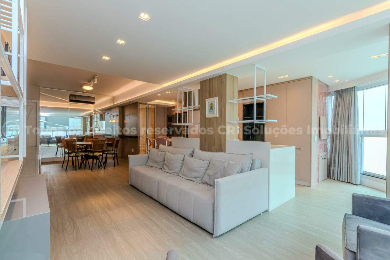 Apartamento à venda, 3 quartos, 1 suíte, 2 vagas, Centro - Balneário Camboriú/SC