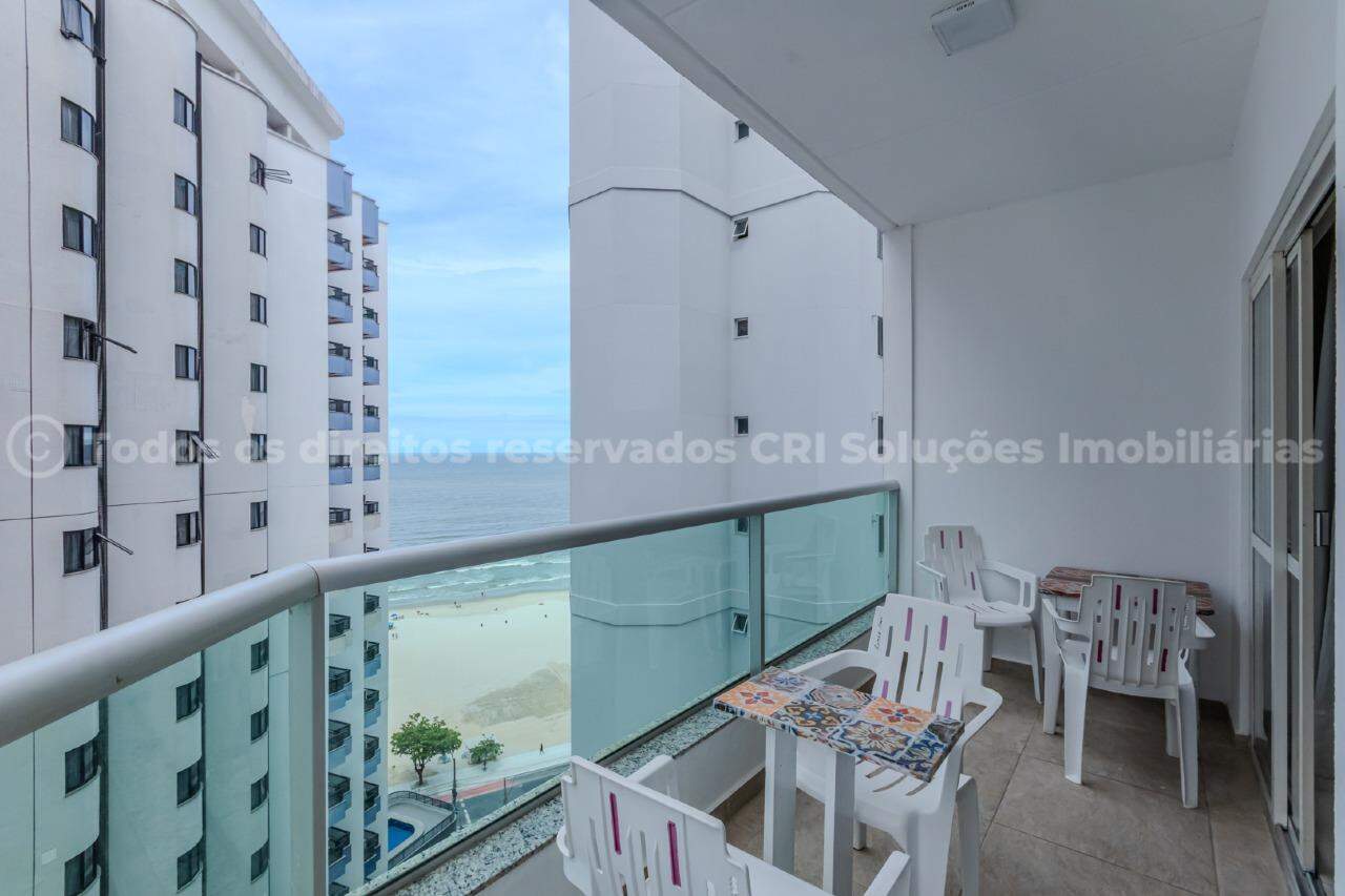 Apartamento à venda com 3 dormitórios sendo 1 suíte e 1 vga de garagem no Edifício Paris de Balneário Camboriú