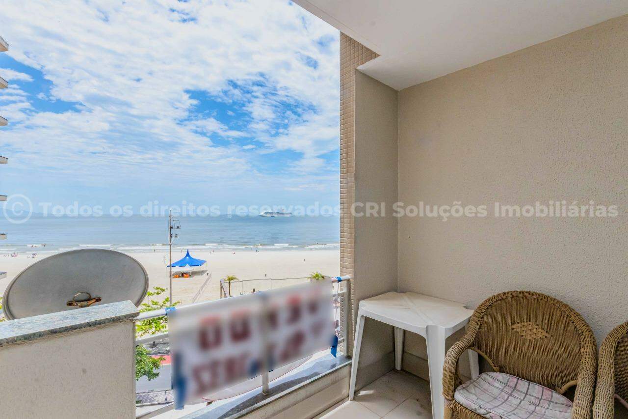 Apartamento frente-mar à venda com 3 dormitórios + 1 dependência e 1 vaga de garagem no Edifício Saint Tropez na Barra Sul de Balneário Camboriú