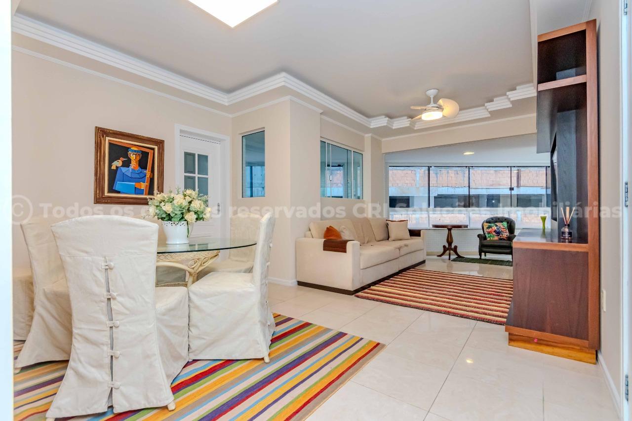 Apartamento à venda com 3 dormitórios sendo 1 suíte e 2 vagas de garagem individuais no Edifício Ilha de Mikonos na Barra Sul de Balneário Camboriú