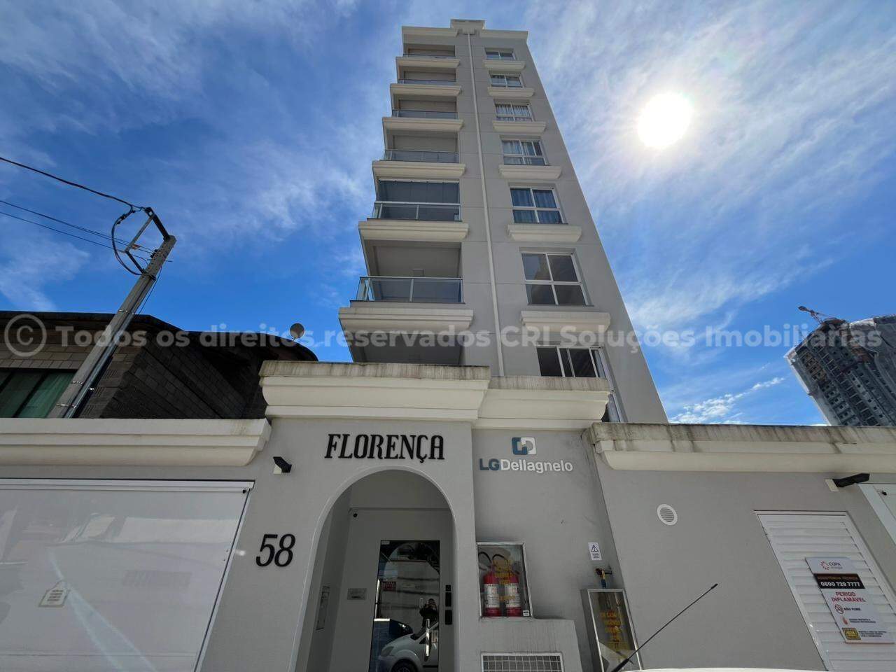 Apartamento a venda no Edificio Residencial Florença com 02 Quartos sendo 02 Suites em Porto Belo