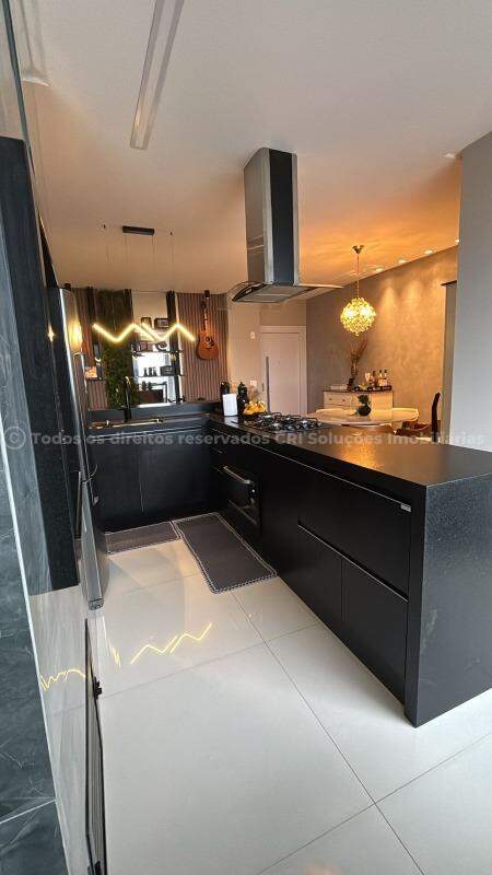 Apartamento a venda no Edificio Portland Park com 02 Quartos sendo 02 Suites em Porto Belo