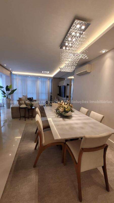 Amplitude, Conforto e Localização Privilegiada – Apartamento a 500 m do Mar no Centro de Balneário Camboriú