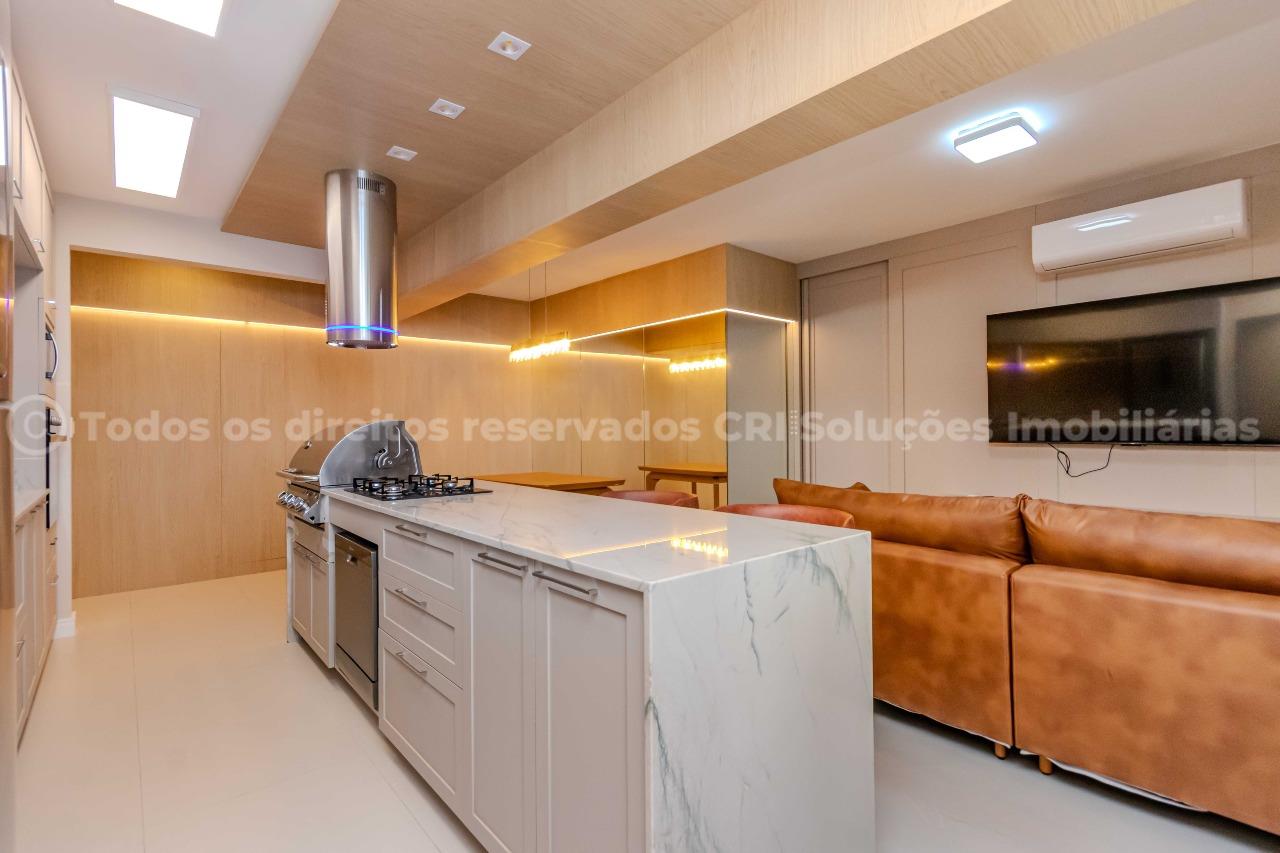 Apartamento com 3 dormitórios no Edifício Albany em Balneário Camboriú