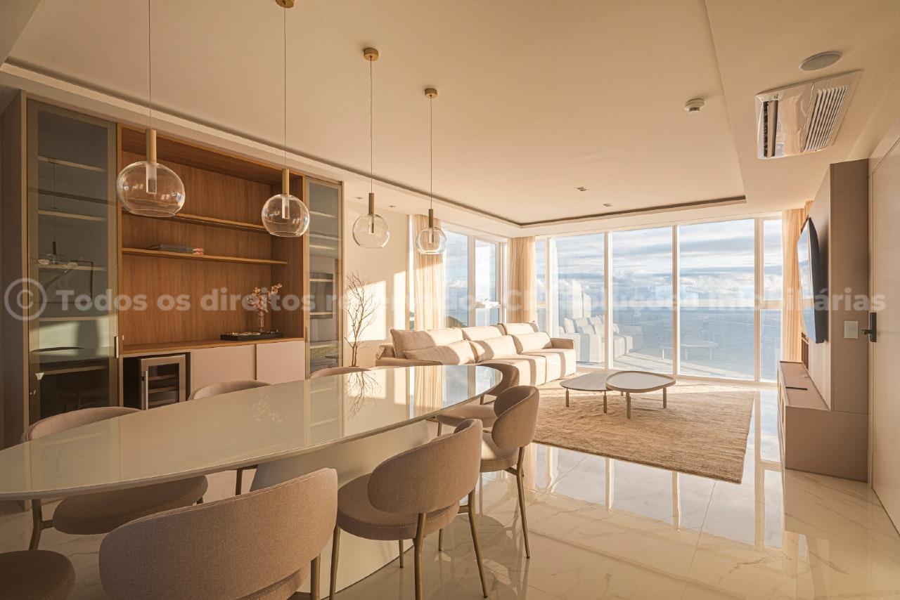 Grand Place Tower – 4 Quartos, 4 Suítes, 5 Banheiros, 4 Vagas no Centro de Balneário Camboriú, Vista Mar e Montanha